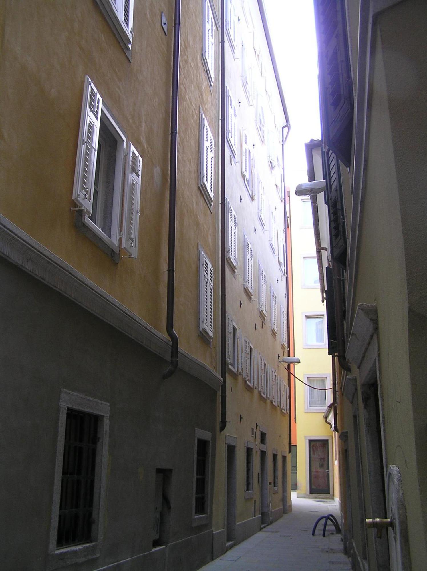 Joyce Hotel 3*