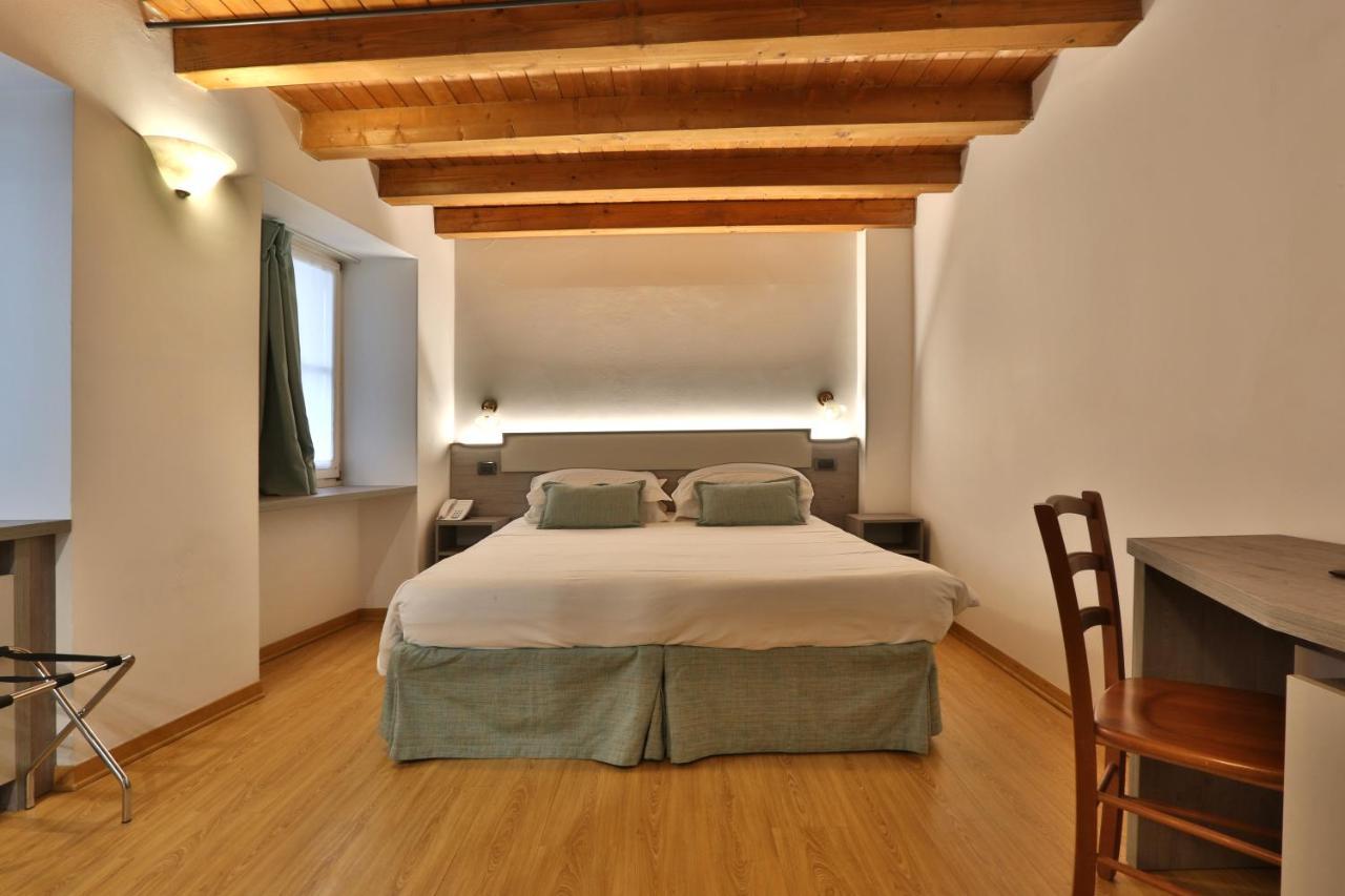James Joyce Hotel 3*